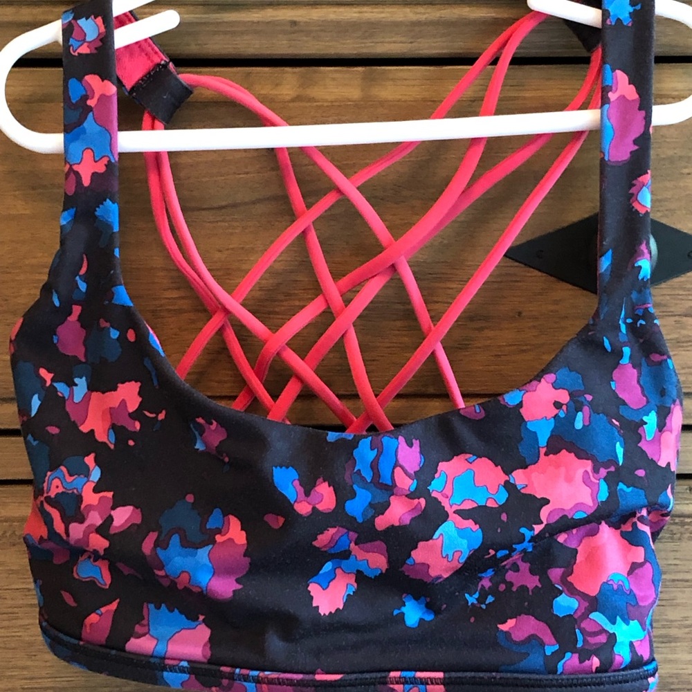 Lululemon/ Free To Be Bra - Wild/ Size 8